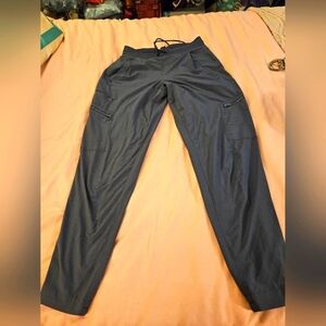 Athleta  Wom3n‎ Grey Pull String Joggers